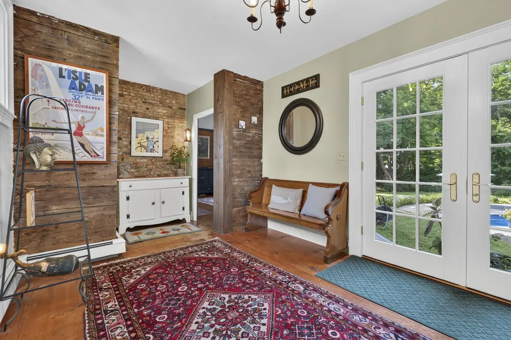 27 Haverhill Road Chester NH 03036
