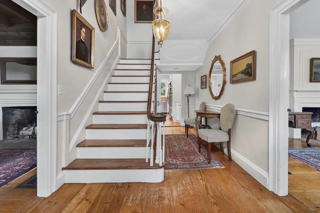 27 Haverhill Road Chester NH 03036