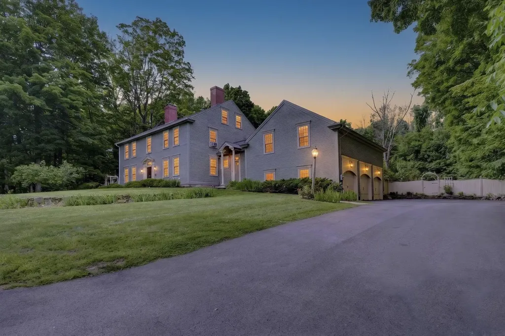 27 Haverhill Road Chester NH 03036