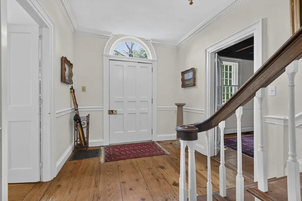 27 Haverhill Road Chester NH 03036