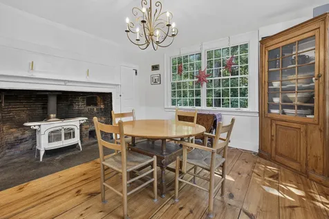27 Haverhill Road Chester NH 03036