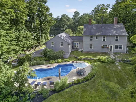 27 Haverhill Road Chester NH 03036