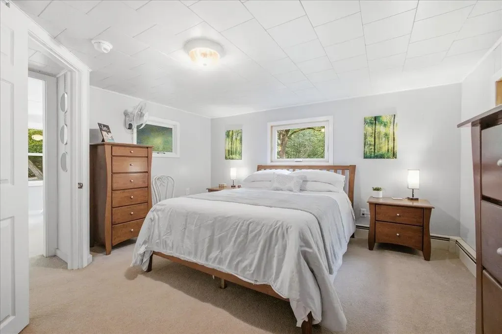 285 East Road Ferrisburgh VT 05473