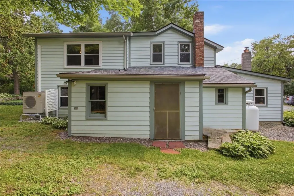 285 East Road Ferrisburgh VT 05473