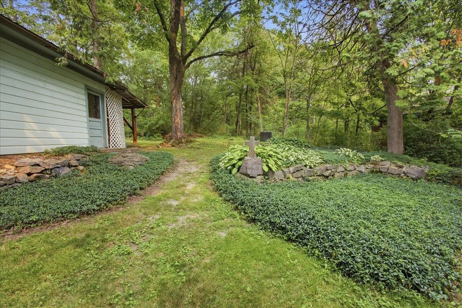 285 East Road Ferrisburgh VT 05473