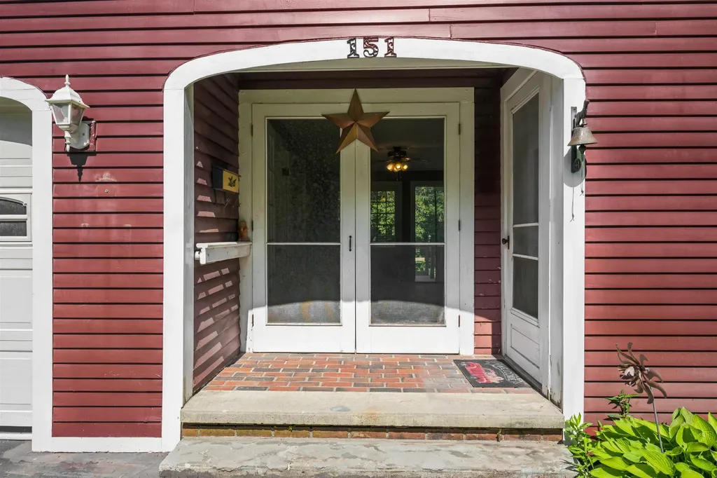 151 South Main Street Colebrook NH 03576