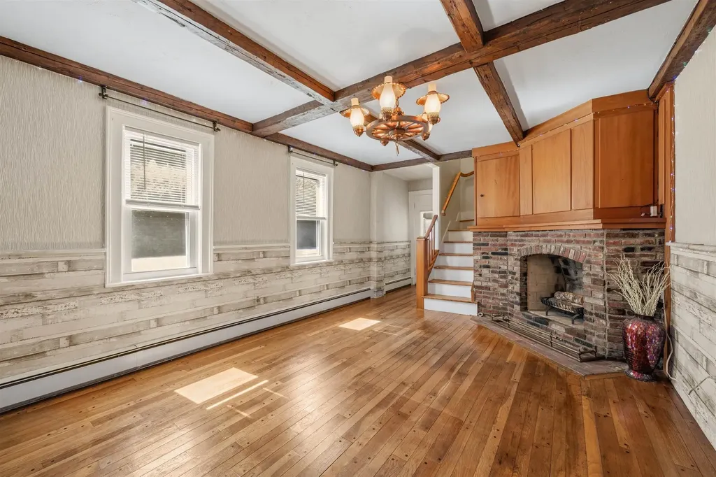 151 South Main Street Colebrook NH 03576