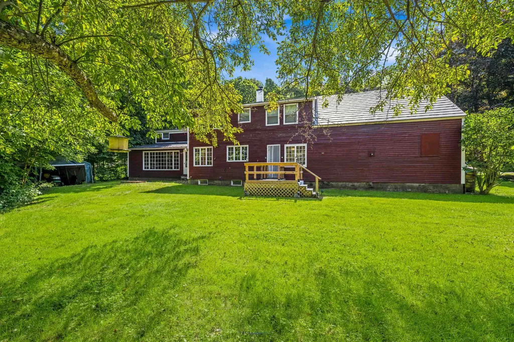 151 South Main Street Colebrook NH 03576