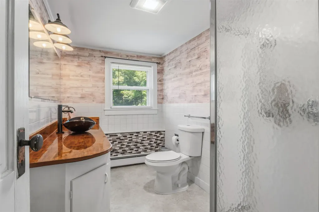151 South Main Street Colebrook NH 03576