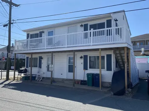 1 Bragg Avenue Hampton NH 03842