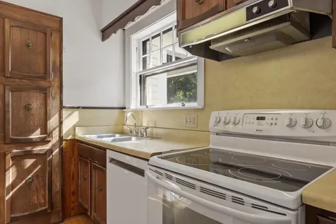 133 North Adams Street Manchester NH 03104