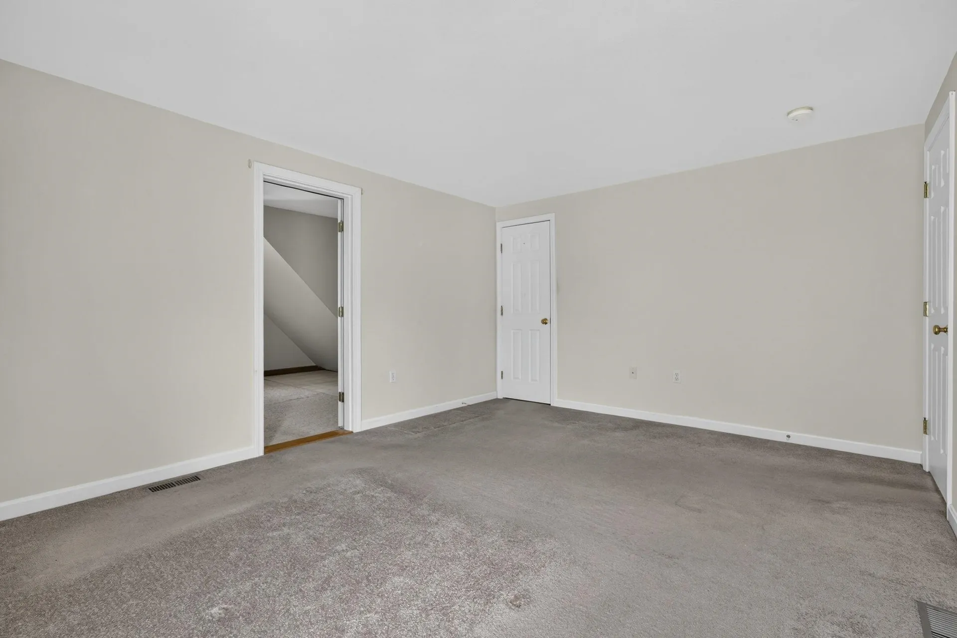 199 Heathrow Avenue Manchester NH 03104