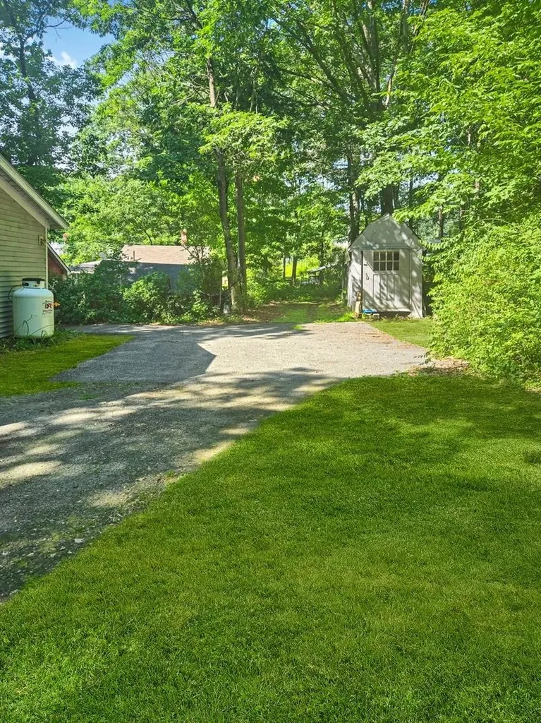 26 Abbott Street Hartford VT 05001