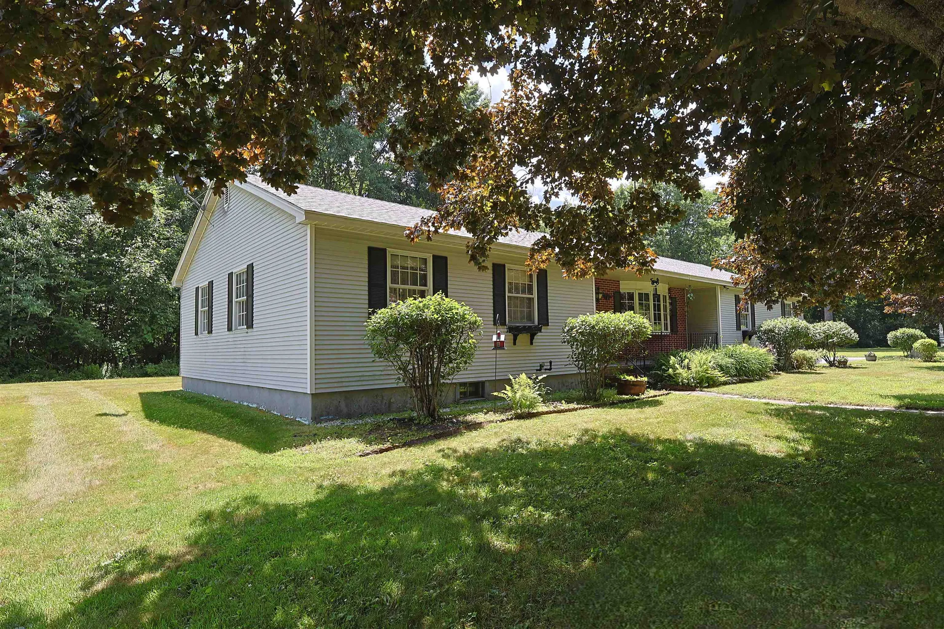 94 James Street Hartford VT 05001