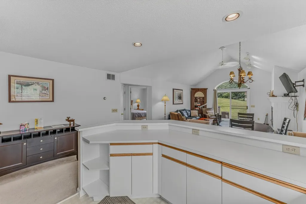 19 Sand Trap Lane Carroll NH 03575