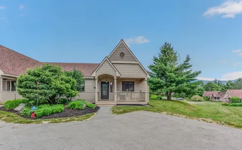 19 Sand Trap Lane Carroll NH 03575