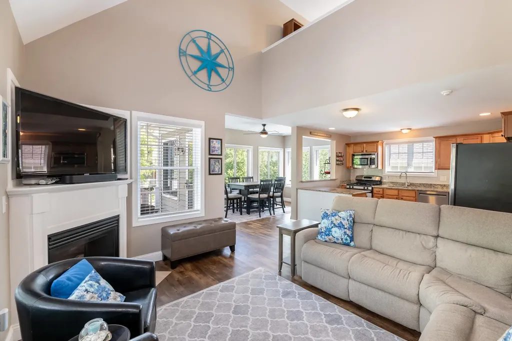 34 Memory Lane Laconia NH 03246