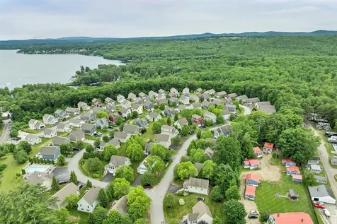 34 Memory Lane Laconia NH 03246