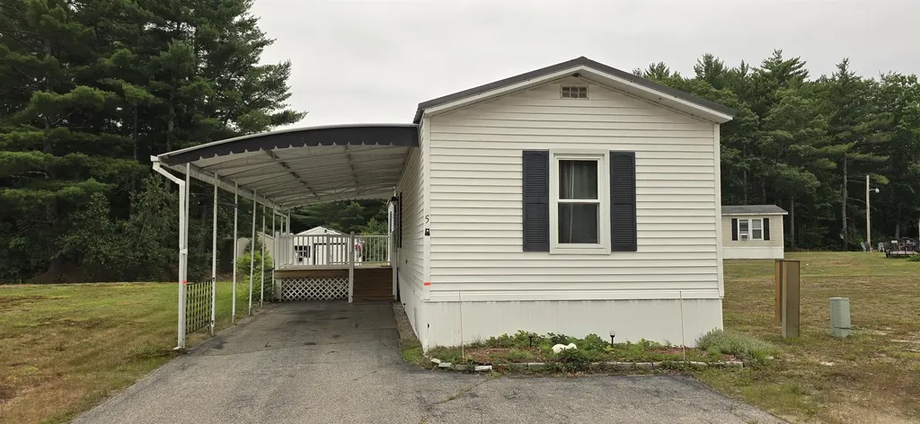 5 Lynn Lane Rochester NH 03867