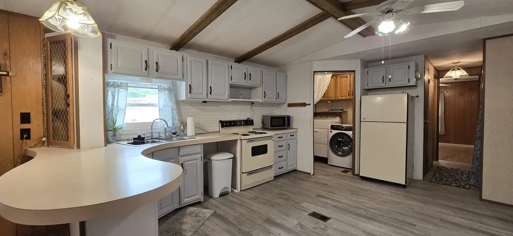5 Lynn Lane Rochester NH 03867