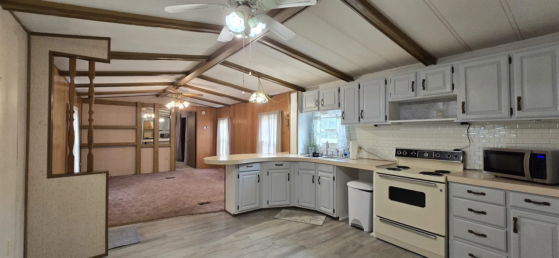 5 Lynn Lane Rochester NH 03867