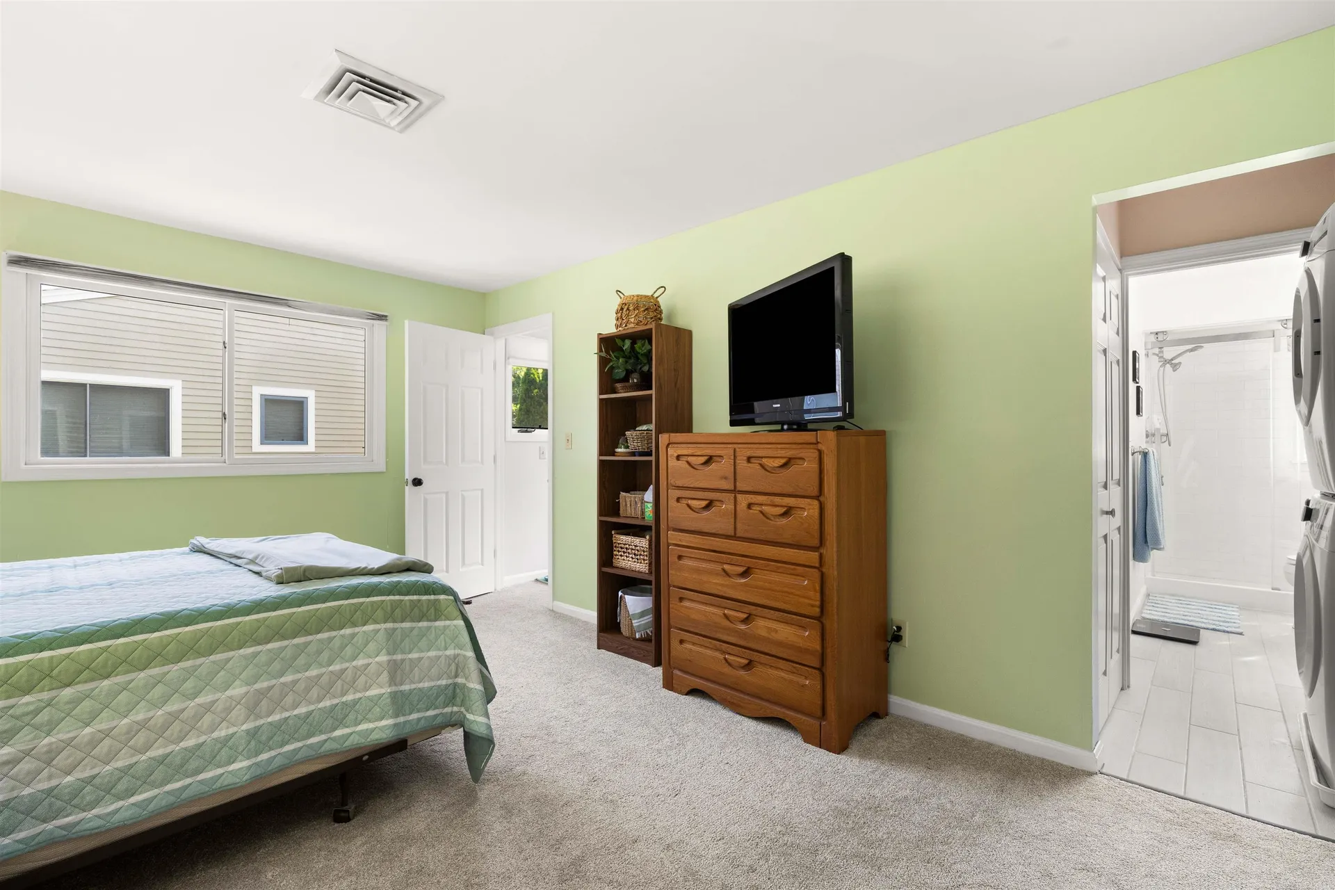39 Spinnaker Way Portsmouth NH 03801-3371