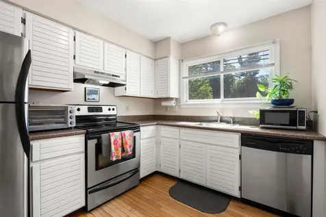 39 Spinnaker Way Portsmouth NH 03801-3371