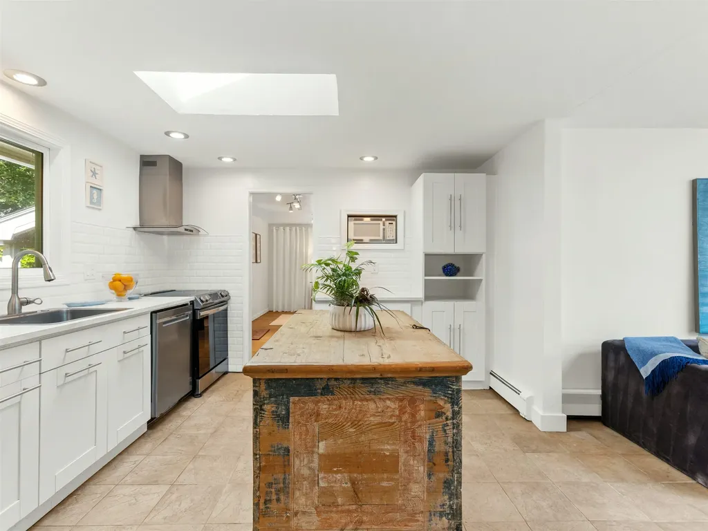 2 Bayberry Lane Hampton NH 03842