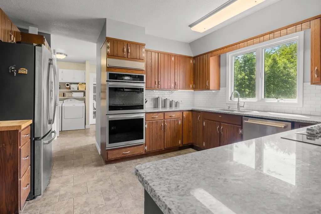 1039 Berwal Road Arlington VT 05262-9100