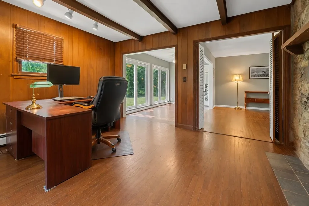 1039 Berwal Road Arlington VT 05262-9100