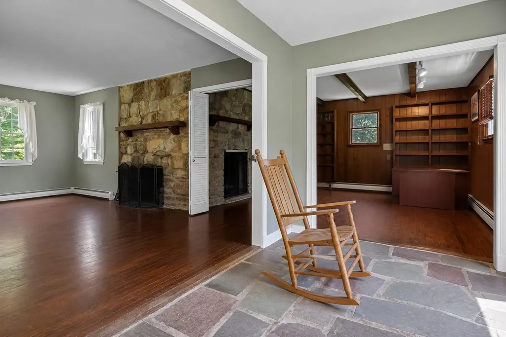 1039 Berwal Road Arlington VT 05262-9100