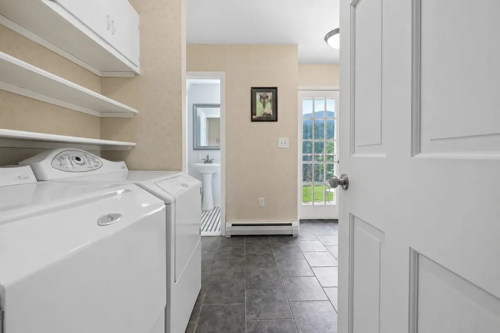 1039 Berwal Road Arlington VT 05262-9100