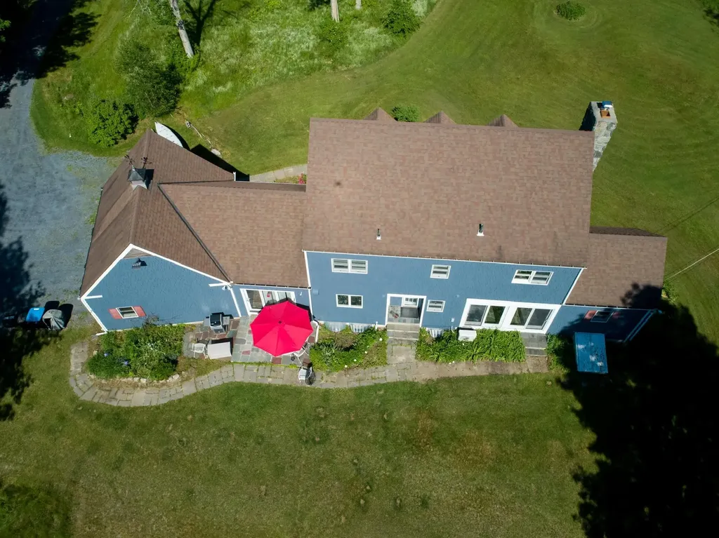 1039 Berwal Road Arlington VT 05262-9100