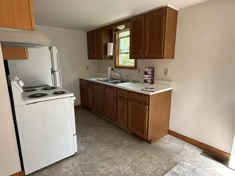 5274 South Road Corinth VT 05039