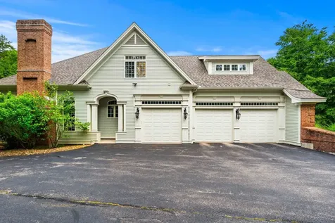 43 Newfane Road Bedford NH 03110