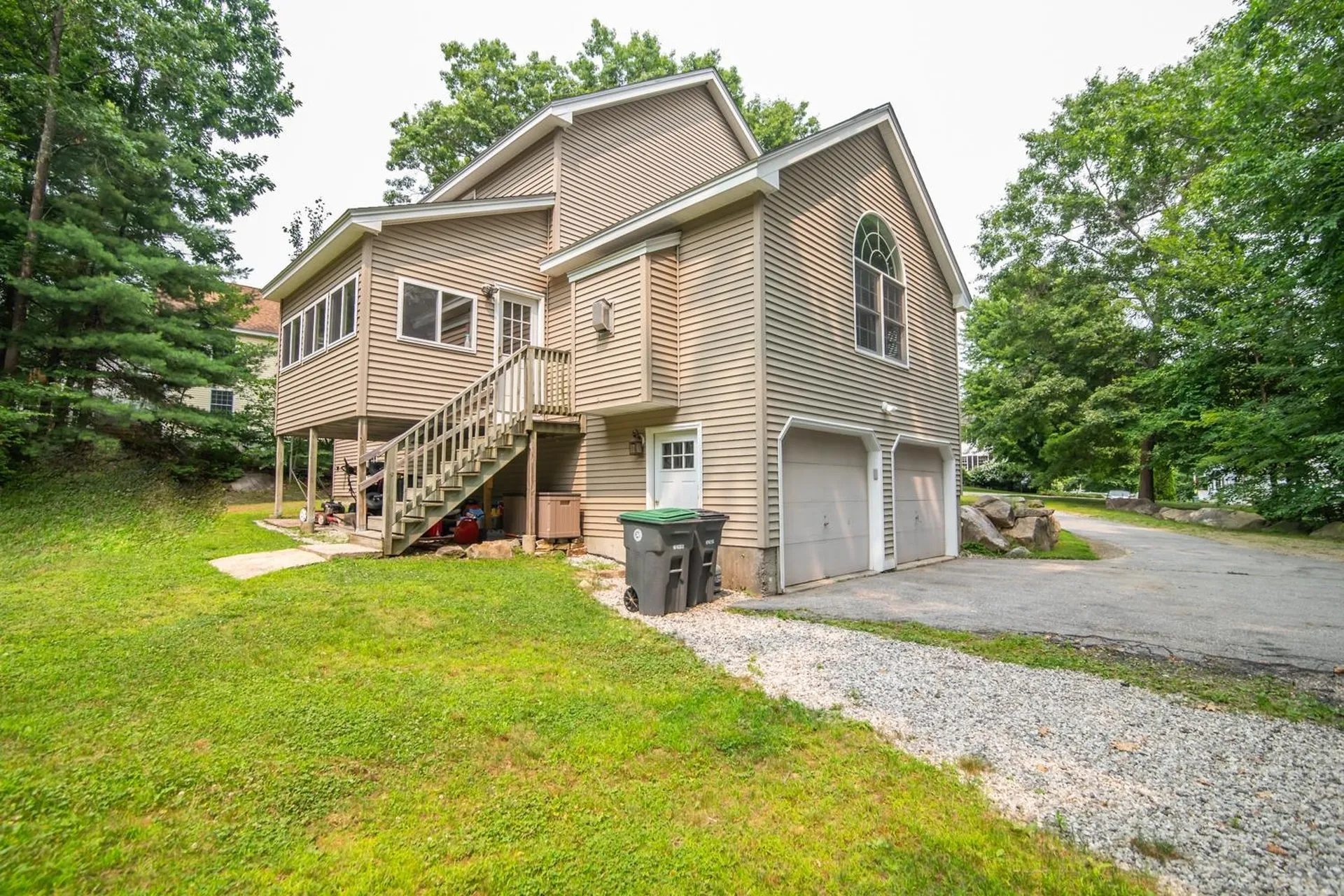 7 Dove Road Hooksett NH 03106