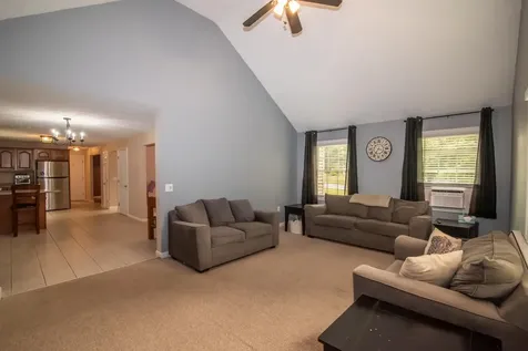 7 Dove Road Hooksett NH 03106