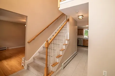 7 Dove Road Hooksett NH 03106