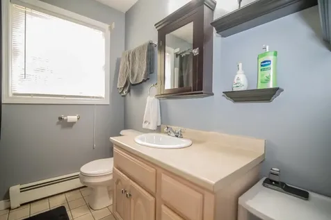 7 Dove Road Hooksett NH 03106