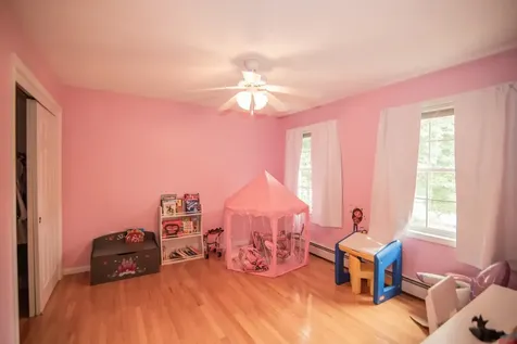 7 Dove Road Hooksett NH 03106