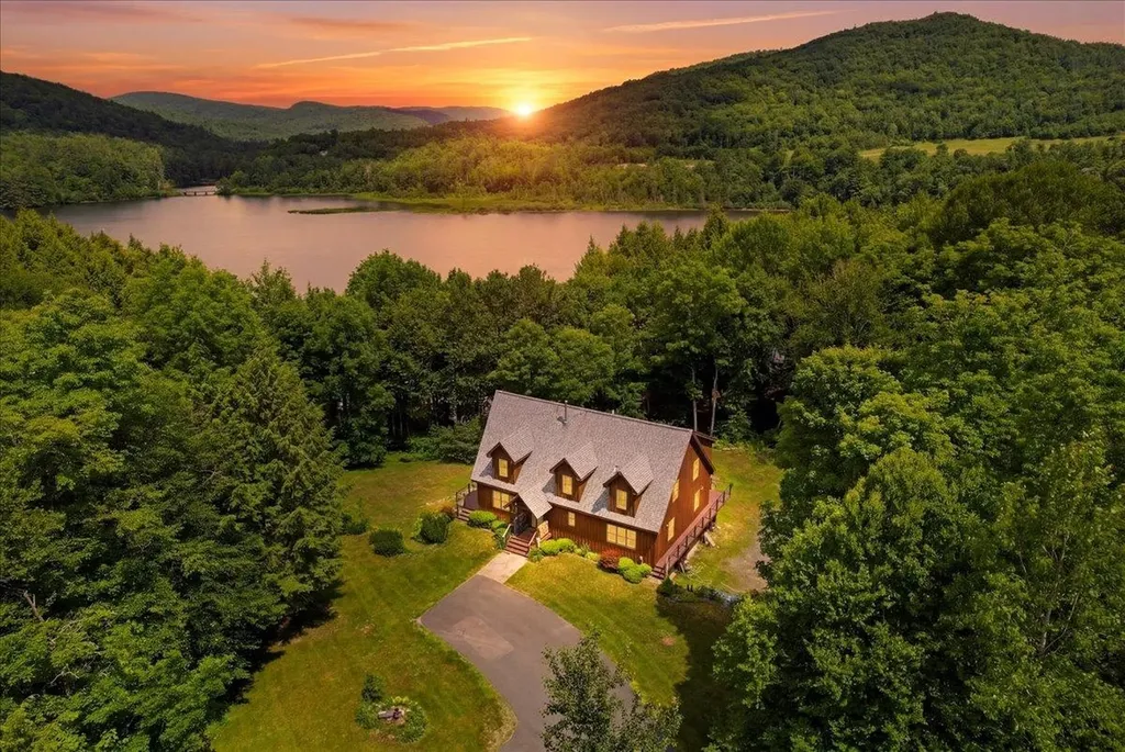 1996 Monroe Road Littleton NH 03561