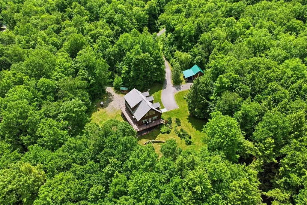 1996 Monroe Road Littleton NH 03561