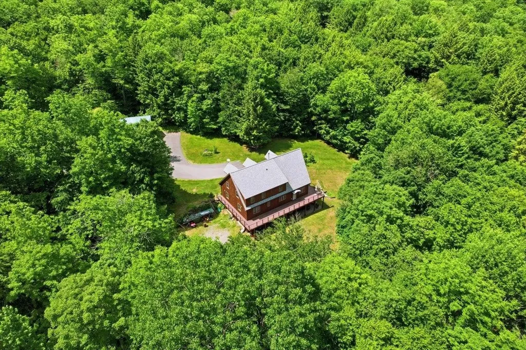 1996 Monroe Road Littleton NH 03561