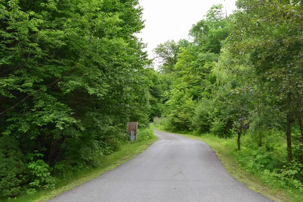 1996 Monroe Road Littleton NH 03561
