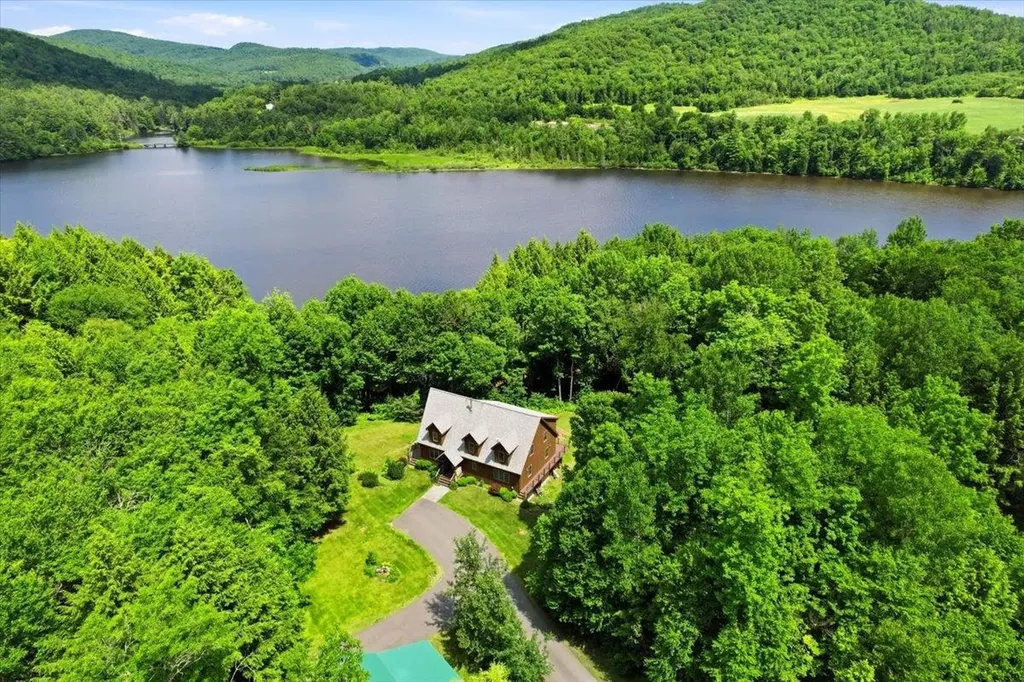 1996 Monroe Road Littleton NH 03561