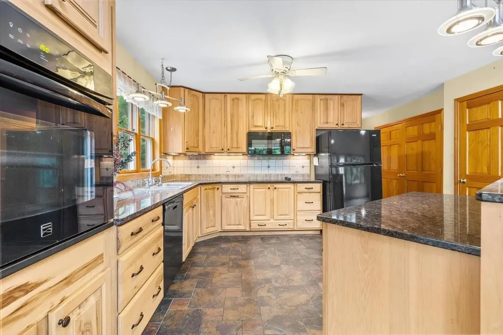 1996 Monroe Road Littleton NH 03561