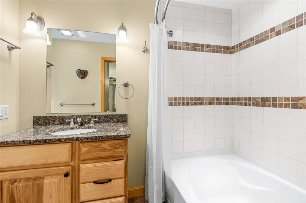 1996 Monroe Road Littleton NH 03561
