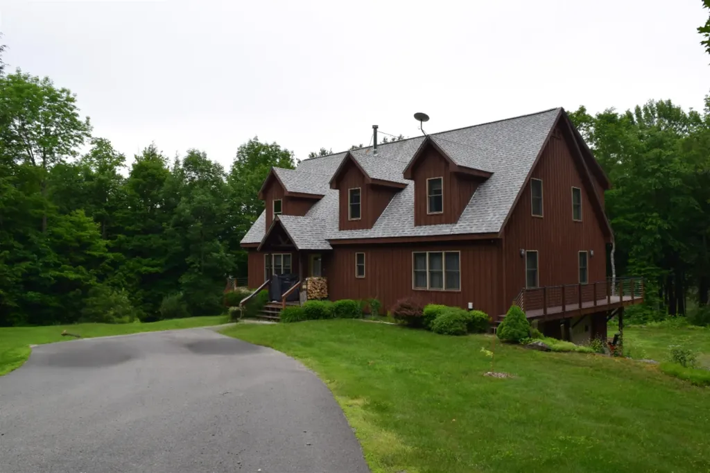 1996 Monroe Road Littleton NH 03561