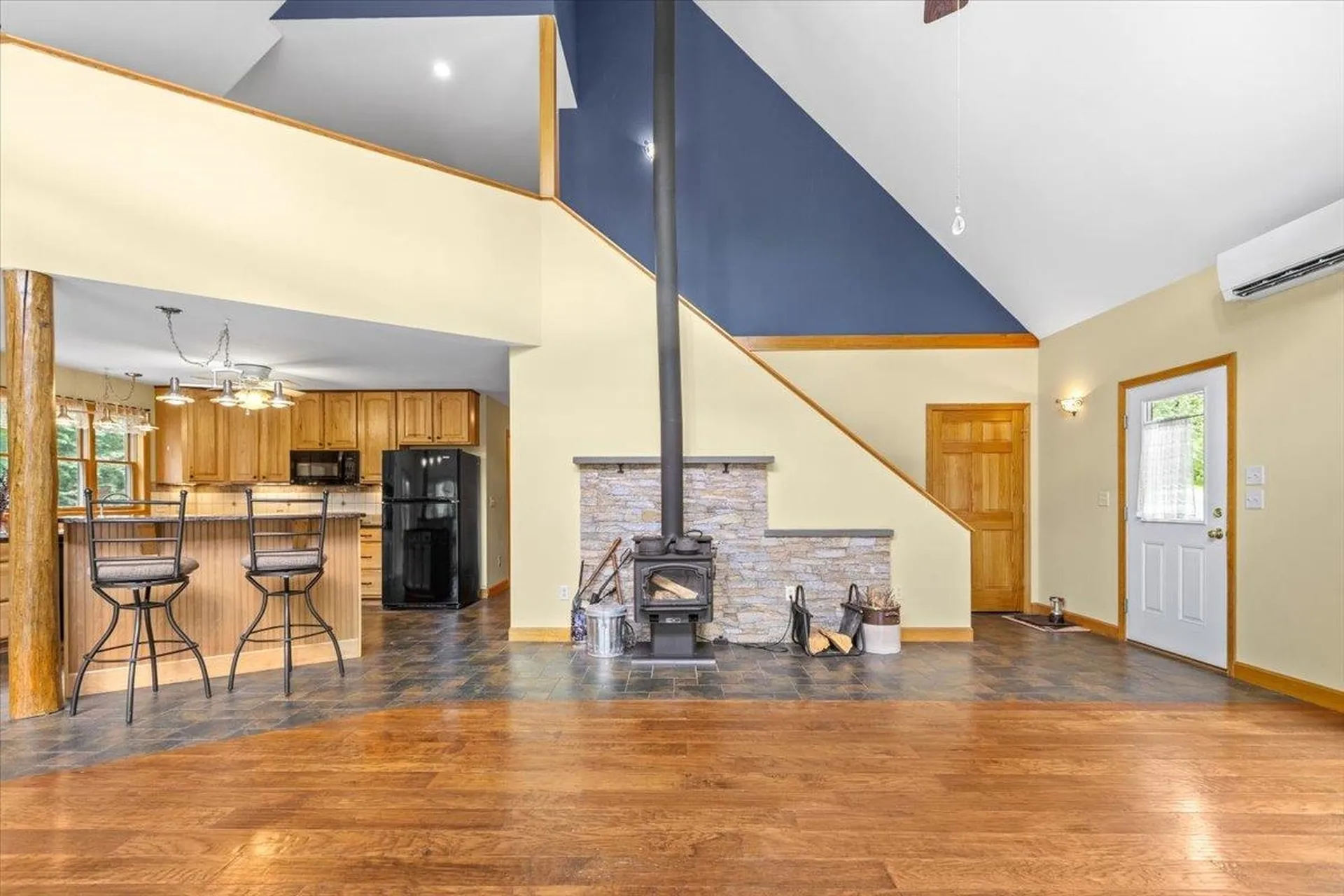 1996 Monroe Road Littleton NH 03561