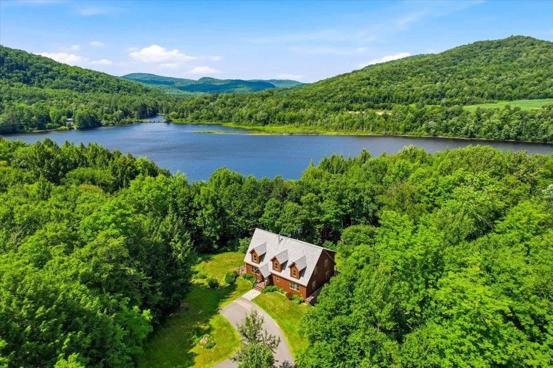 1996 Monroe Road Littleton NH 03561